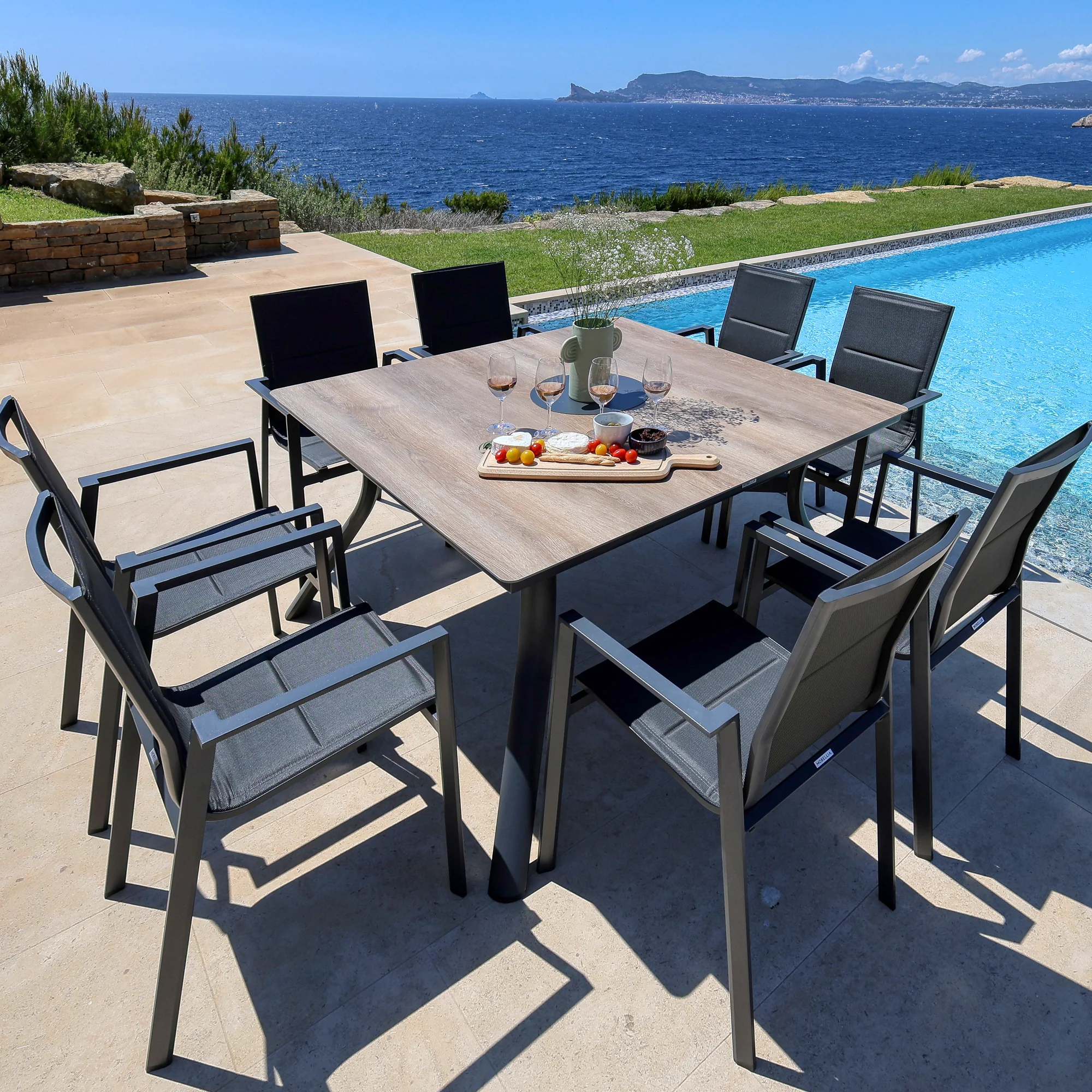Table de jardin carrée 8 places Amalfi 136x136cm - Image 6
