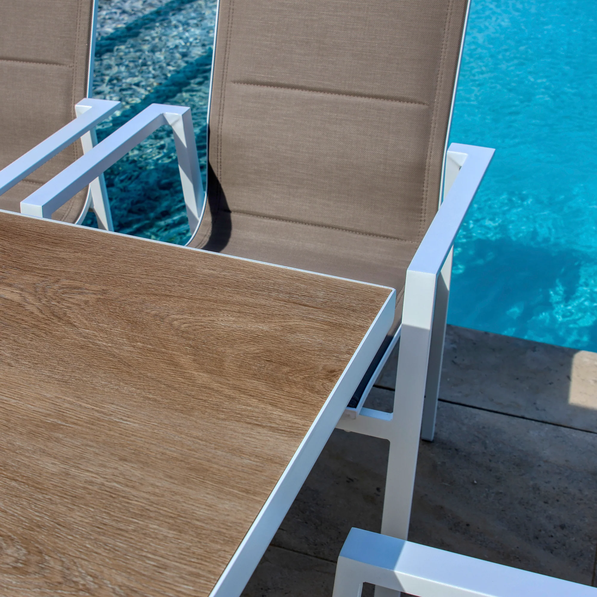 Table de jardin extensible automatique 10 places Aluminium Amalfi - (200/260X96) - Image 8