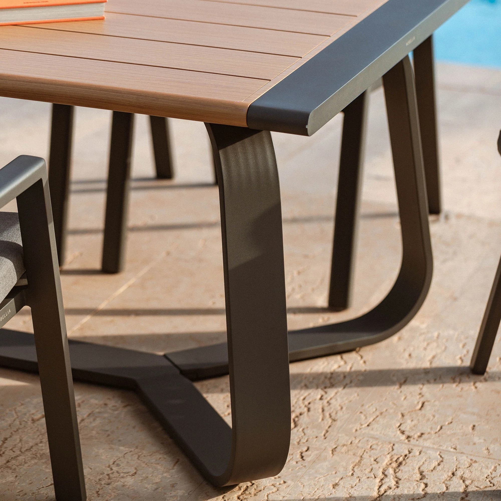 Table de jardin rectangulaire 10 places Long Beach en aluminium 240x100 cm - Image 13