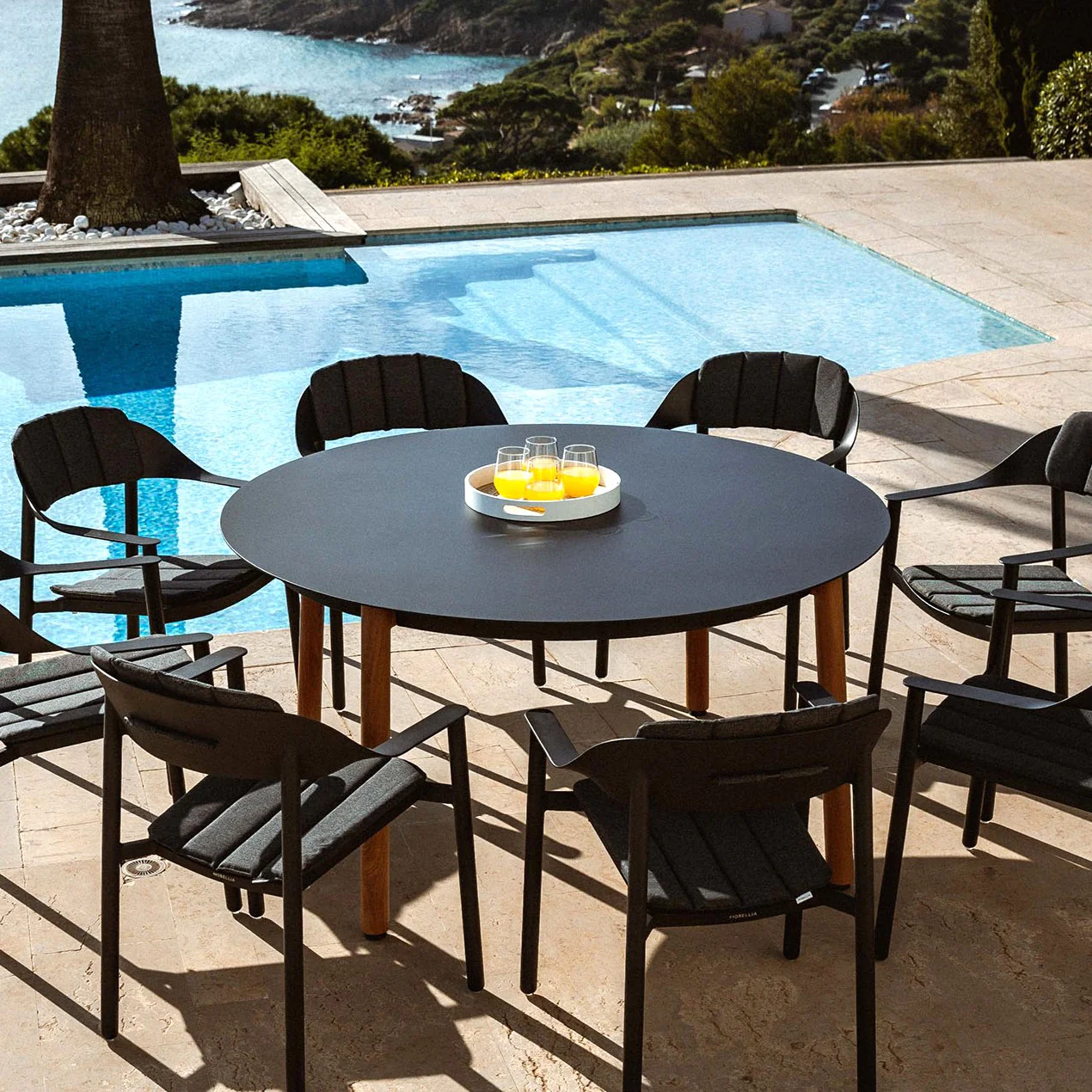 Table de jardin ronde 8 places Monte Carlo en aluminium ( D149 cm  ) - Image 8