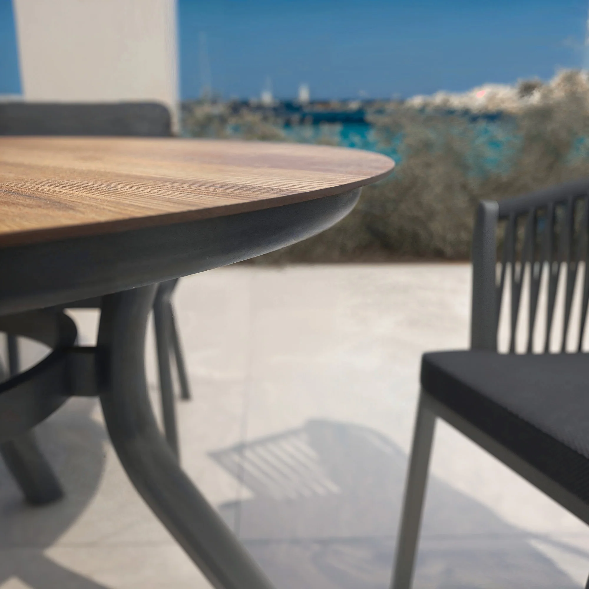 Table de jardin ronde 5 places Amalfi (D120 cm) - Image 8